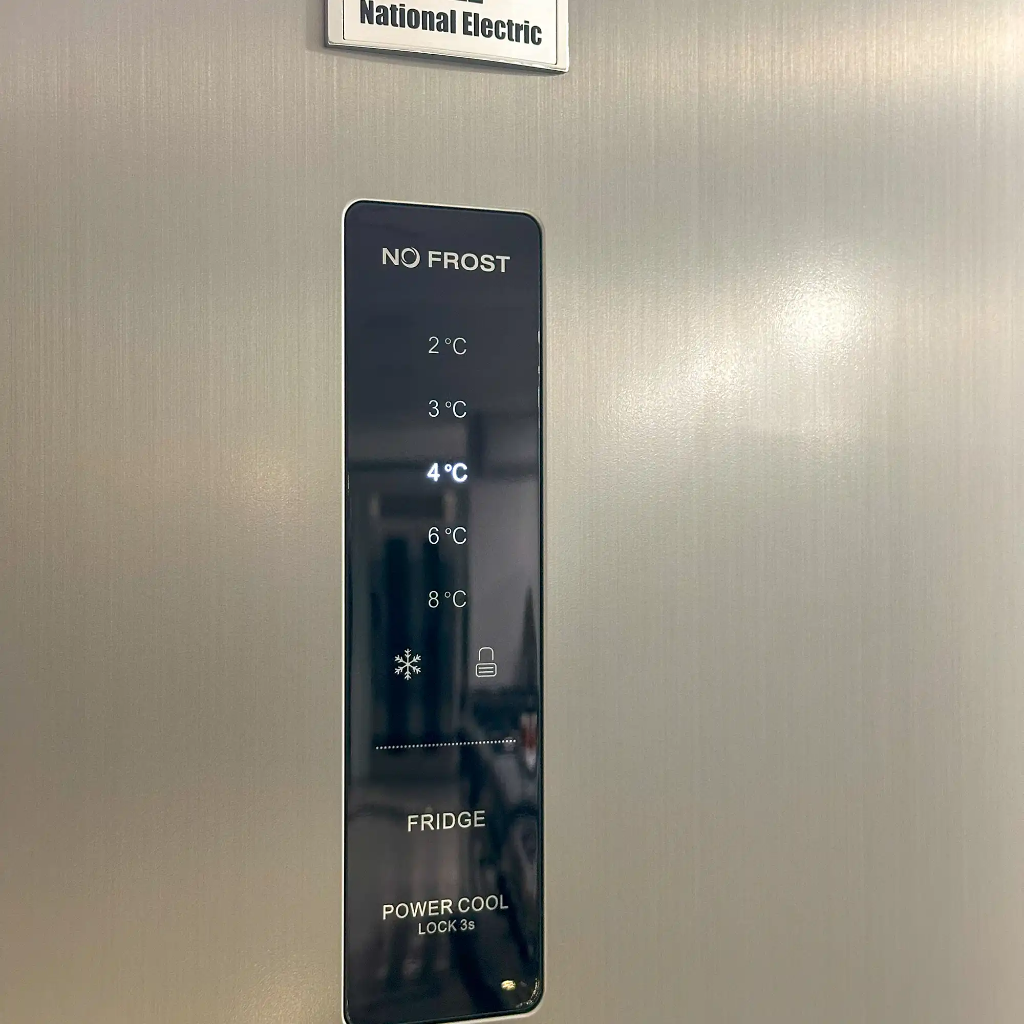 Refrigerator NoFrost 552L Silver control panel